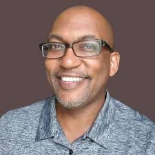 Thaddeus Roberts (@AVTFteacher)