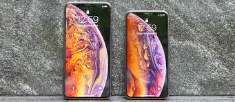 Apple iphone xs has announced with large 5.8 super amoled and three color option include space gray, silver, gold. Iphone Xs Max And Iphone Xs Review Tom S Guide