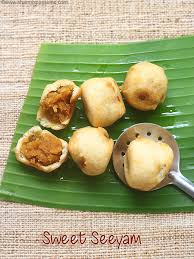 This banana paniyaram recipe will show you in tamil language how to prepare easily this fruity and healthy meal. Seeyam Recipe Suzhiyam Suzhiyan Recipe Diwali Special Recipes