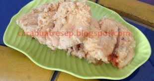 Teringat dengan pisang goreng pontianak, tadi pas kami turun gunung ke bandar lampung, sesempatnya mampir ke gramed buat cari buku resep. Cara Membuat Pisang Goreng Pontianak Resep Masakan Indonesia