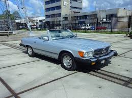 Laat Deze Kans Niet Liggen En Wordt De Nieuwe Eigenaar Van Deze Tijdloze Klassieke Mercedes Cabriolet Het Betreft Hier Een No Rese Mercedes Benz Mercedes Benz