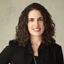 Renee Edwards's Instagram, Twitter & Facebook