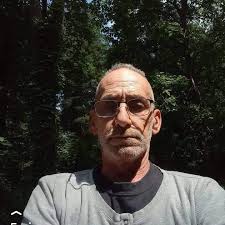 Are there 2 bedroom rentals in Rotterdam for $1600 or less?