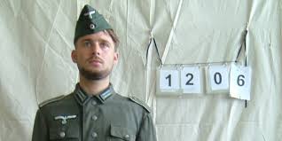 Bilder von kurzhaarfrisuren und beschreibungen. Nazi Casting Hier Ist Nicht 2007 Hier Ist 1943 Taz De