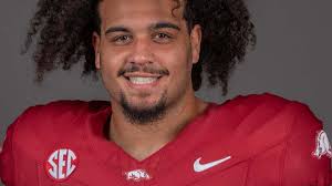 Malachi Singleton Takes Advantage of Chance at Arkansas