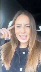 Bettinelli rose through the ranks at fulham, making 105 appearances in the process. Brad Pitt Splits From Girlfriend Nicole Poturalski After Whirlwind Romance