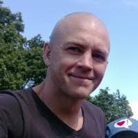 100+ Profile mit dem Suchbegriff „Isaksen“