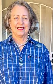 Paganoonoo patti shirt design with subtle button cluster