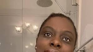 Amazon.com : L'Oréal Paris Makeup Infallible Pro Matte Les Macarons Scented  Matte Liquid Lipstick, Highly Pigmented, Longwear, Waterproof and Smudge  Proof, Blackcurrant Crush, 0.21 fl; oz. : Beauty & Personal Care