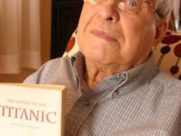 Titanic didn't strike big berg, says local ice pilot