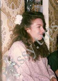 Check spelling or type a new query. Deite Pws Htan H Tatiana Stefanidoy 18 Xronwn Kai 8a Pa8ete Plaka Photos Doyreios Typos