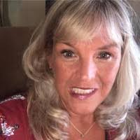 Ora Roberts's Instagram, Twitter & Facebook