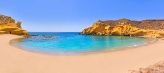Descubre la Costa Cálida a través de las mejores playas de Murcia!