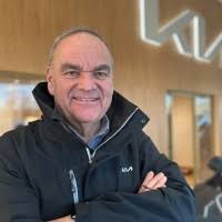 Dave Dench's Instagram, Twitter & Facebook