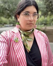 Go beyond blue! Explore cyanotype printmaking with artist Rebecca Ustrell 