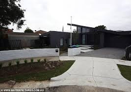 Confirmed details about this year's season remain hard to come by, however producers revealed in late 2020 that bronte court, a quiet cul de sac in the bayside melbourne suburb of hampton would be this season's setting. The Block 2021 See This Year S Fully Renovated Homes Before The Series Premiere Daily Mail Online