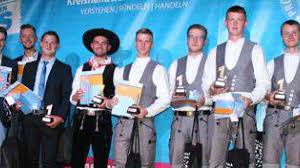 130 Fachkräfte von Morgen freigesprochen