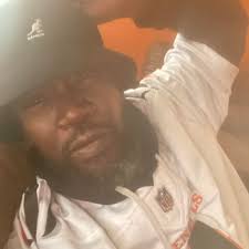 Wooooowwwwwwww, If you can't stay faithful then just LEAVE #CheckComments  Smh this is crazy work right here