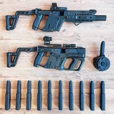 The One In Front Of The Gun Lives Forever Reddit Pin By Alan Carrizales Abarca On Weapon Designs Military Guns Airsoft Guns Guns And Ammo