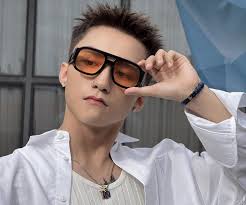 Hé lộ về công ty của Sơn Tùng M-TP và công ty đối tác trong vụ biểu diễn ở  sự kiện có trang web cá độ