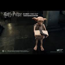 1 description 2 background 3 notes 4 variations 5 appearances 5.1 video game appearances 6 gallery 7 see also 8 external links 2002 variation the head is made of rubber and is tan. Harry Potter Dobby The Elf 1 8 Scale Action Figure Titan Pop Culture
