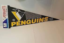 Bird On The Run Pittsburgh Pittsburgh Penguins Vintage 1990s Wincraft Nhl Hockey Pennant Pennant Pittsburgh Penguins Pittsburgh