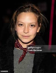 Laurie Dexter's Instagram, Twitter & Facebook