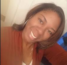 Lisa Ladson's Instagram, Twitter & Facebook