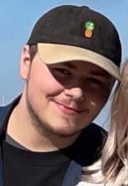 Daniel Blakeley's Instagram, Twitter & Facebook