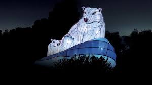 It was founded in 1626 as a royal garden of medicinal plants and was first opened to the public in 1650. Especes En Voie D Illumination 1er Festival Des Lumieres Au Jardin Des Plantes Club Innovation Culture Clic France