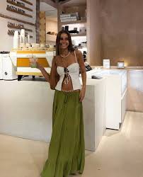 Ella Engle (ellaengle)