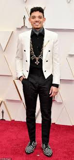 Lady gaga bradley cooper sam elliot handprint ceremony. Freedomroo Anthony Ramos Hamilton And In The Heights Star Tapped For Lead Role In New Transformers Movie Australiannewsreview