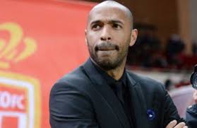 Thierry Henry (Monaco) attend un attaquant