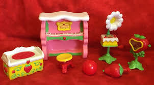 Strawberry Shortcake Berry Happy Home Fun Room Furniture Ebay Strawberry Shortcake Doll Strawberry Shortcake Shortcake