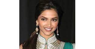 10 Hairstyles With Churidar Kameez To Notch Up Your Style Quotient