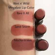 Wet N Wild Megalast Lip Color En Bare It All Sand Storm Y Mocha Licious Swatches En Little Fairy Blog Colores Labios Labiales Maybelline Maquillaje De Labios