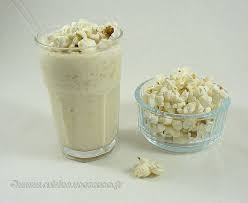 Milk Shake Vanille Et Pop Corn Une Cuisine Pour Voozenoo Milk Shake Vanille Milk Shakes Vanille