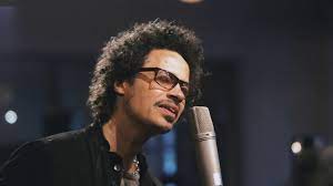 His 1997 single save tonight achieved commercial success in ireland, the united states and the united kingdom, and was voted song of the year in new zealand. Eagle Eye Cherry Streets Of You Live Youtube