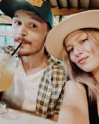 Jessica Streit's Instagram, Twitter & Facebook