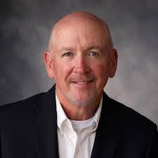 Laura Maloof's Instagram, Twitter & Facebook