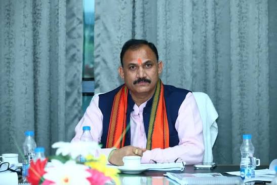 छत्तीसगढ़ के बच्चों के हक की एक भी सीट प्रभावित नहीं होगी स्वास्थ्य मंत्री  श्री श्याम बिहारी जायसवाल ने कहा कि स्थानीय विद्यार्थियों के ...