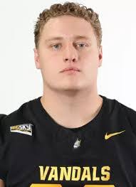 Bailey Jackson's Instagram, Twitter & Facebook