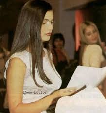 Edits de betty la fea con sabor a juguito de m0ra. Leonel Perez Pa Twitter El Casting Para Ana Maria Orozco Fue Un Reto Porque Debia Interpretar A La Betty Bonita Y Luego A La Fea La Actriz Aseguro Que Fue Dificil Competir