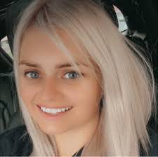 I'm looking for a pet sitter who would be able to stay at my home with my 2  dogs from time to time. Preferably someone who does pet sitting as their  main