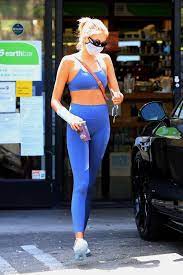 Pantyhose, pantyhose sex, stockings, nylon, japanese pantyhose, pantyhose solo and many source: Kaia Gerber In Tights Out In West Hollywood 06 19 2020 Hawtcelebs