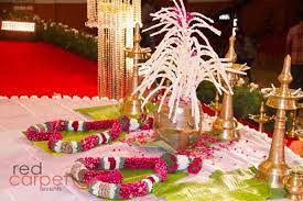 Garlands With Rose And Jasmine Petals At Camelot Convention Centre Alappuzha Kerala Hindu Wedding Red Carpet Wedding India Wedding