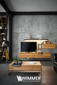 Boden trends 2020 parkett vinyl und laminat jetzt lesen. Wohnzimmer Im Industrial Style Eiche Mobel Mobelideen Wohnzimmer