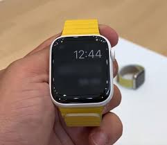 Make sure your apple watch isn't too loose on your wrist. Apple Watch 5 Aod Seems To Blur Screen In App Applewatch