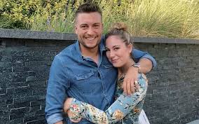 Viktor verhulst toont maandag de verrassing die hij voor zijn familie in petto heeft: Marie Verhulst Openhartig Daar Maakte Ik Vroeger Met Viktor Het Meest Ruzie Over Nieuws365