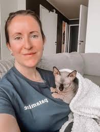Excellent service from sphynx cat breeder